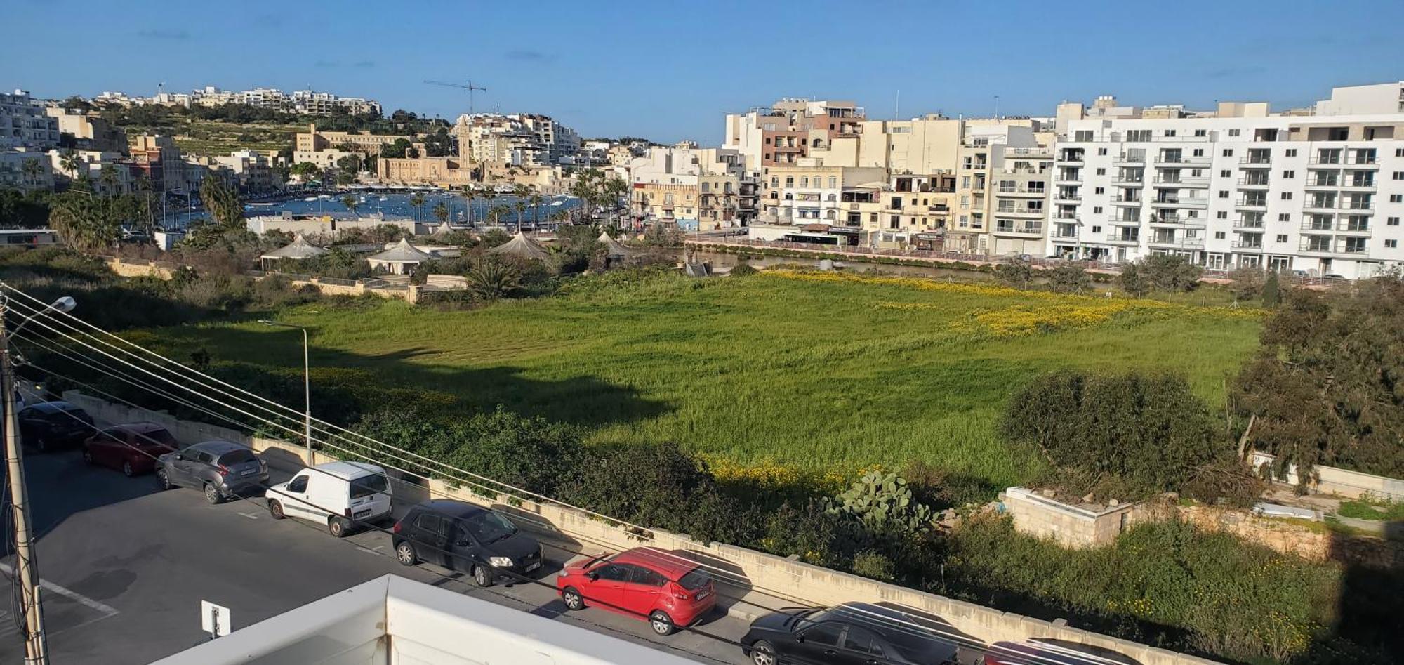 Seaview Full Of Commodities Needed *